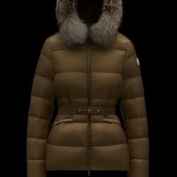 2022 MONCLER Boed Fur Collar Short Down Jacket Womens Waist Down Puffer Coat Winter Outerwear Natural Camel Beige