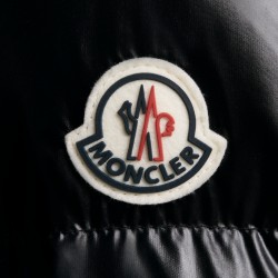 2022 Moncler Bardanette Short Down Jacket Women Down Puffer Coat Winter Outerwear Black