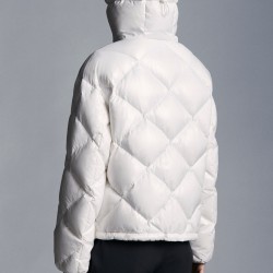2022 Moncler Egilope Short Hooded Down Jacket Women Down Puffer Coat Winter Outerwear White